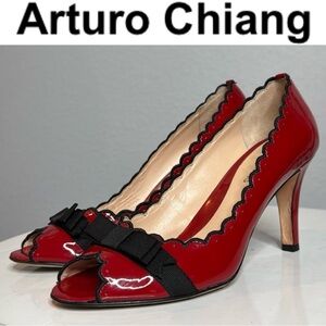 ARTURO CHIANG RED PATENT LEATHER BLACK GROSGRAIN BOW PEEP TOE HEEL PUMPS SIZE 7
